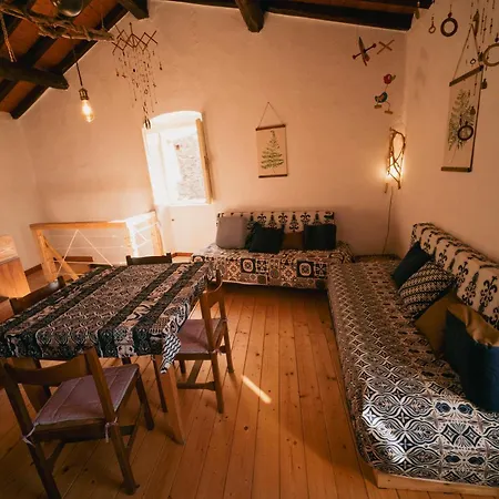 Alloro Casa Storica Апартаменты Аркола