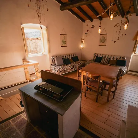 Апартаменты Alloro Casa Storica Аркола